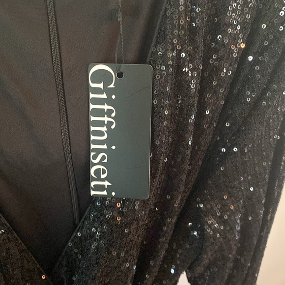 Giffniseti NWT black sequin jumpsuit - Picture 6 of 9